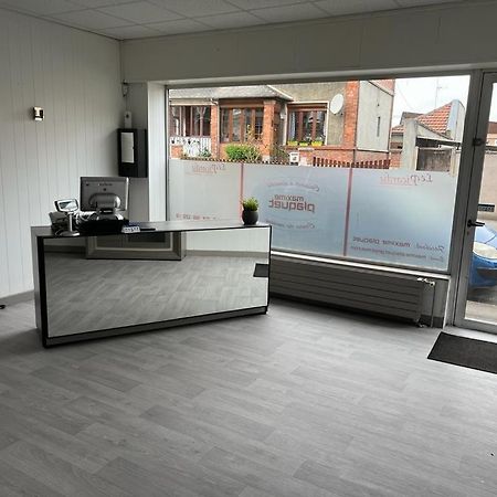 Hotel Restaurant Le Picardie Chauny Екстер'єр фото